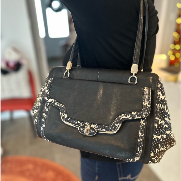 Coach purse - Picture 9 of 9